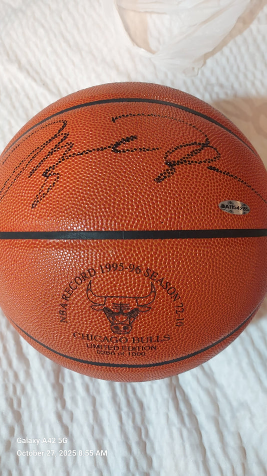 Michael Jordan UDA Signed Spaulding Chicago Bulls 72-10 Ltd Ed Laser Engraved Basketball