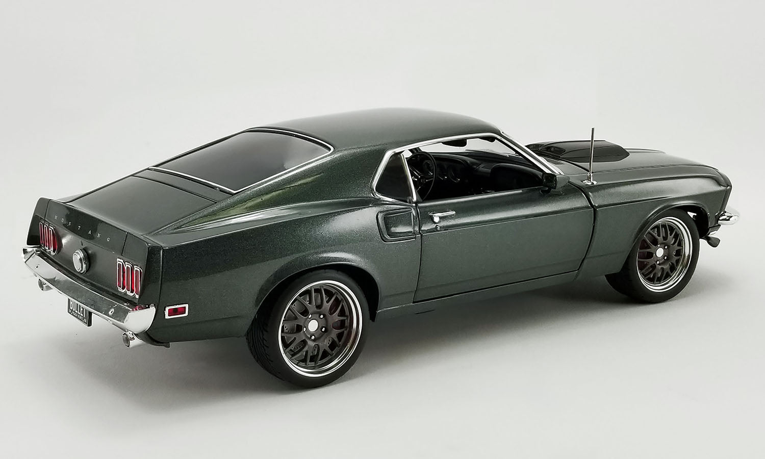 1969 Ford Mustang Bullet Edition 1:18 Acme – Desktop Muscle Cars Inc.